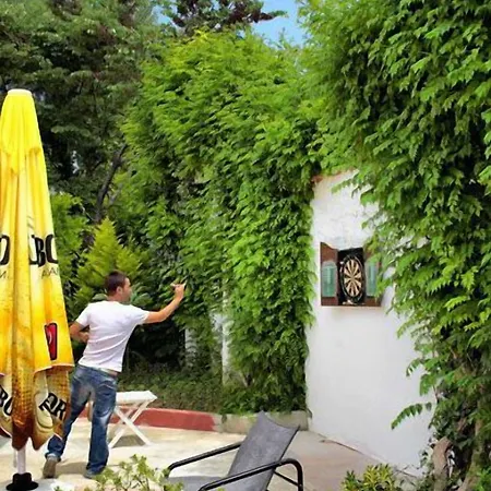 Golden Gate Hotel 3*