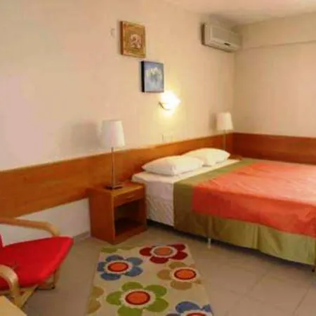 Golden Gate 3* كوشاداسيه