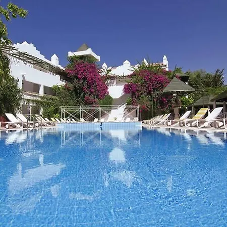 Golden Gate 3* كوشاداسيه