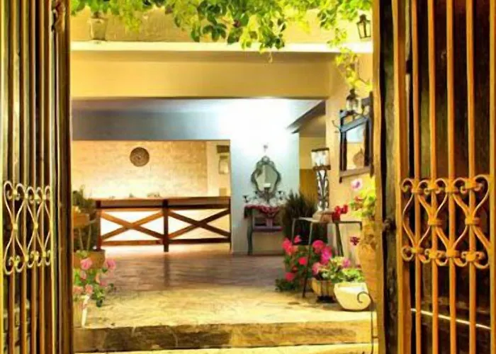 Golden Gate Hotell 3*